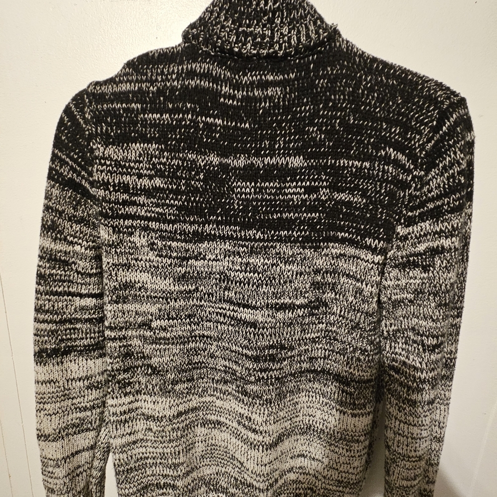 Express Monochrome Zip-Up Sweater - Picture 3 of 6